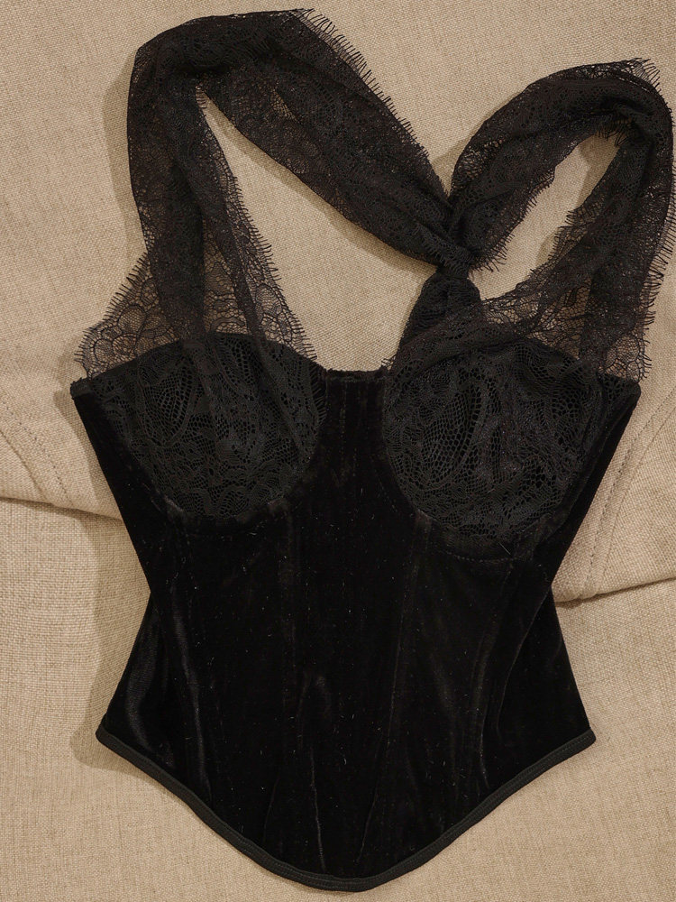 TALK ABOUT ME VELOUR TOP