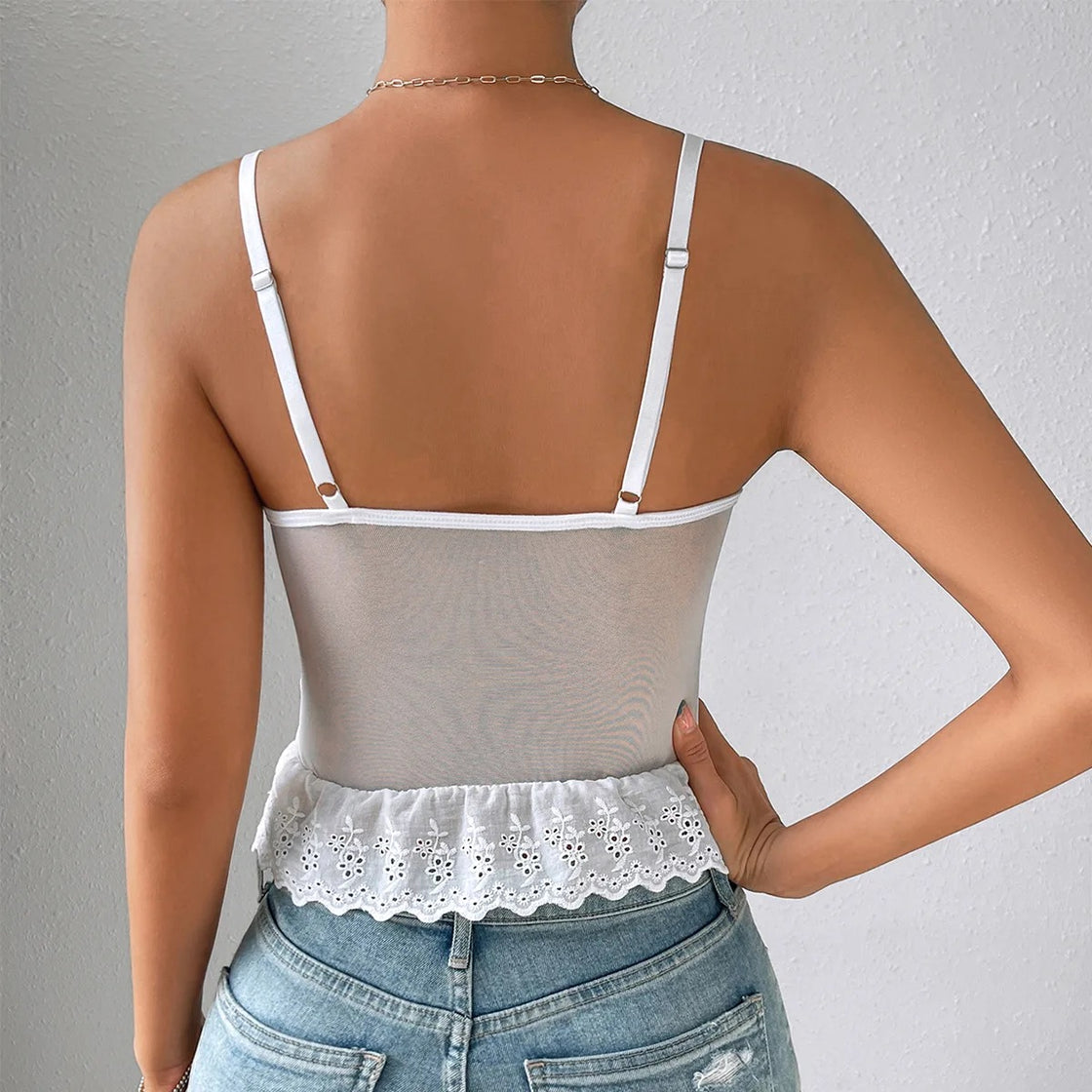 STRIKE A POSE WHITE TOP