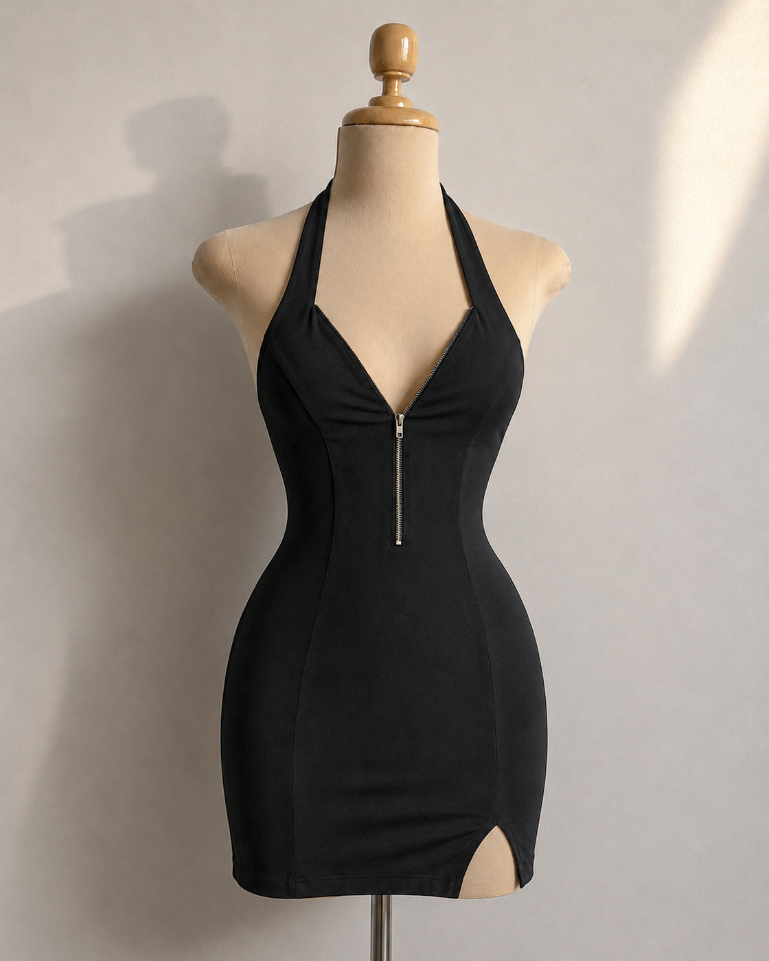 FLATTERY WORKS ZIPPER SIDE-SLIT HALTERNECK DRESS