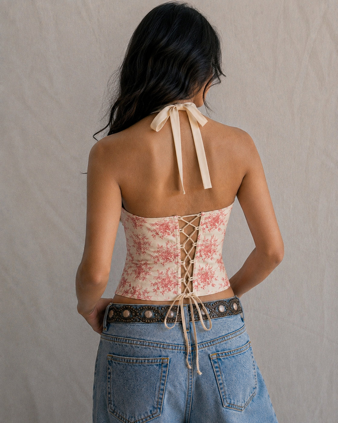 PRETTY GIRL SUMMER BONING DETAIL HALTERNECK FLORAL TOP