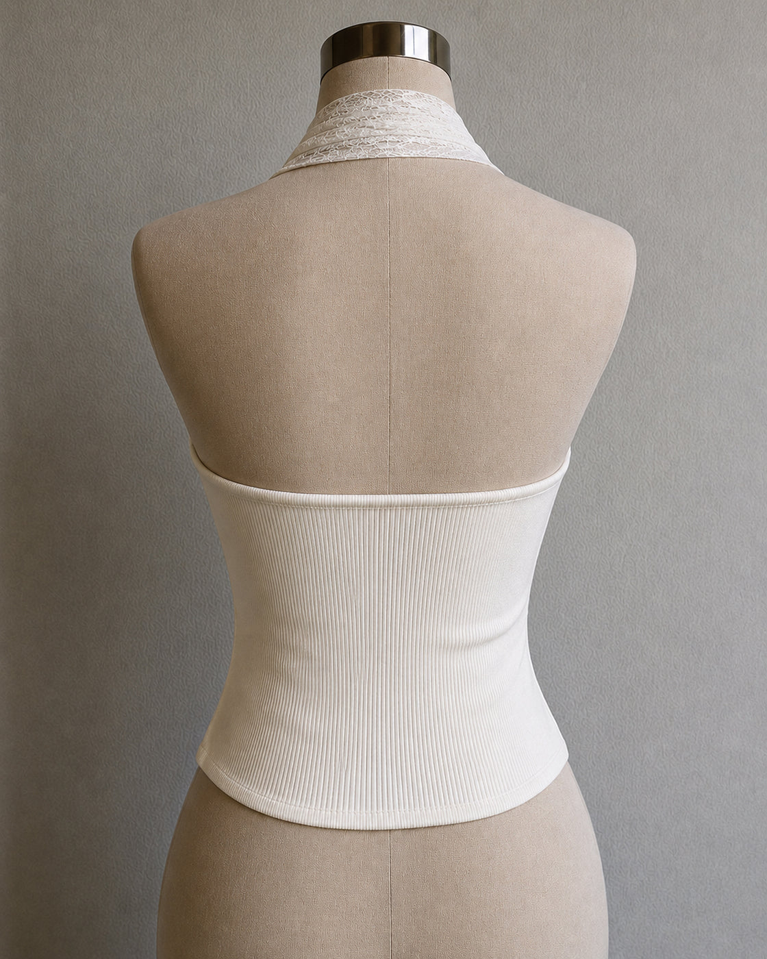 HIDDEN AGENDA LACE DETAIL KNITTED LUXE HALTERNECK WHITE TOP