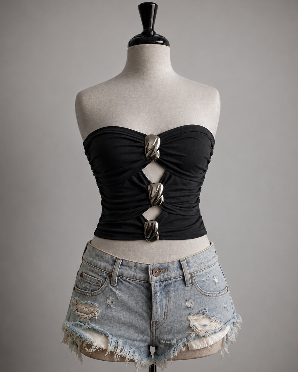 PICK YOUR POISON METAL ACCENT DETAIL TWISTED BANDEAU TOP