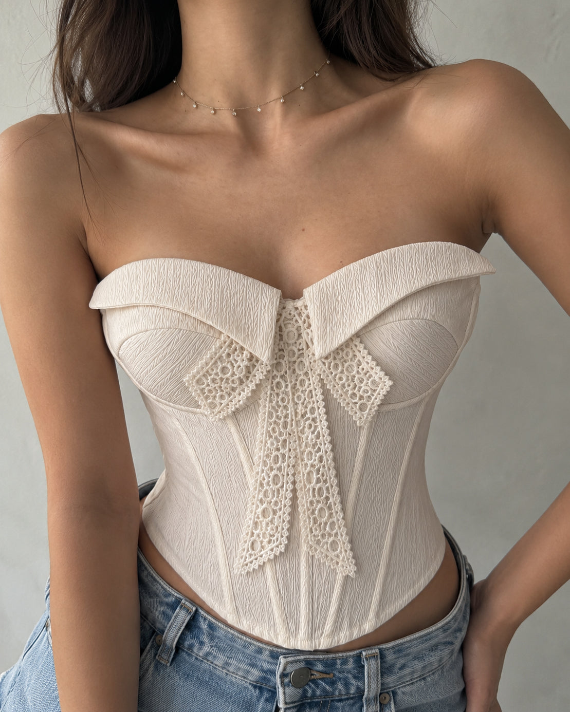 PROBABLY IN PARIS PADDED WHITE APPLIQUE TEXTURED CORSET