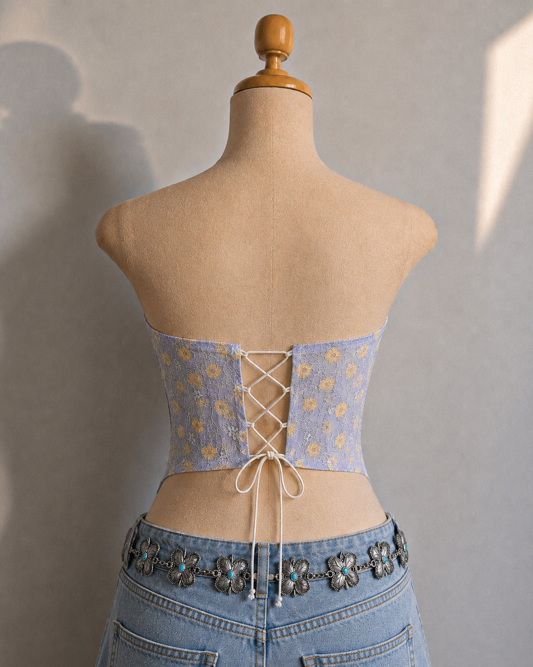 ROMAN HOLIDAY FLORAL BONING DETAIL DUSTY LILAC CORSET
