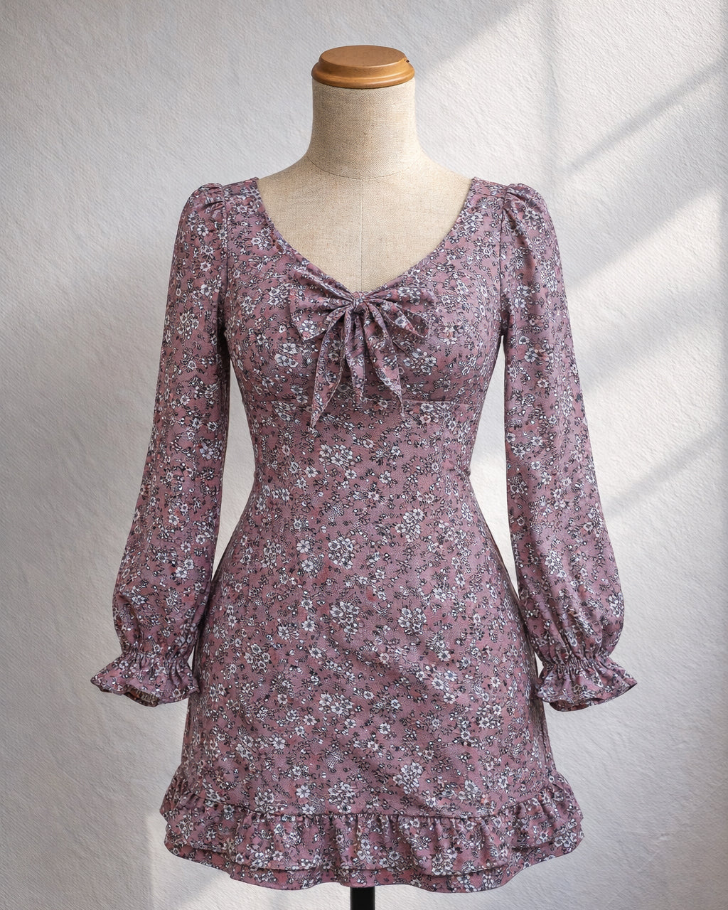PRETTY BUT PLOTTING FLORAL MAUVE DRESS