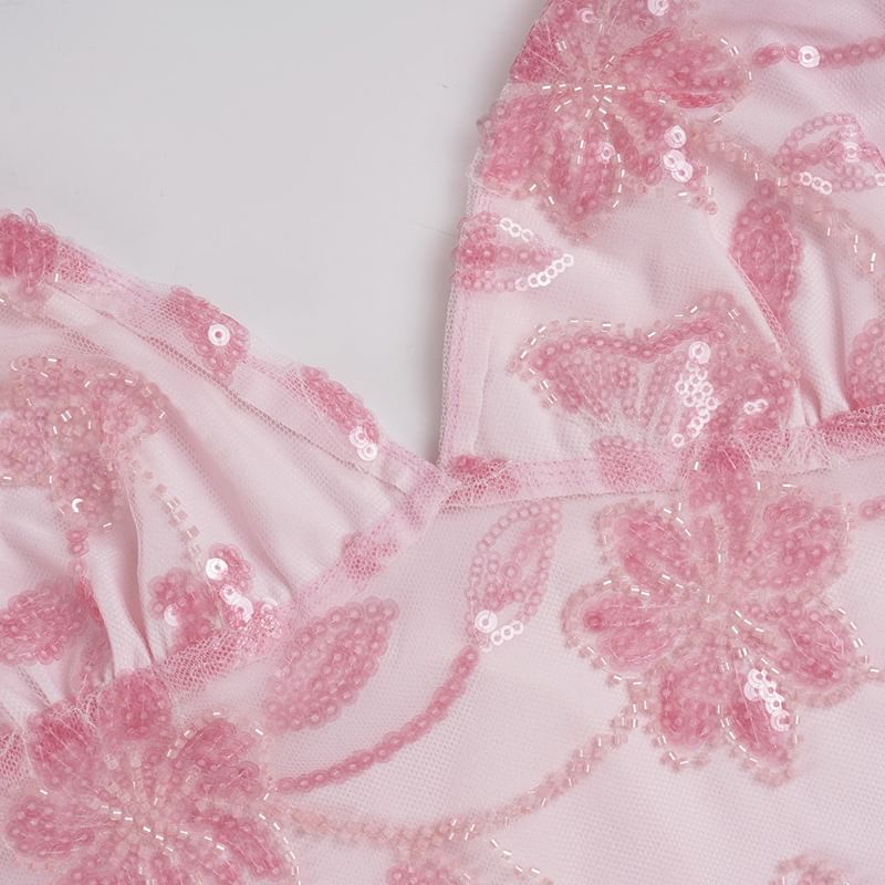 PRETTY PLEASE EMBROIDERED TIE-BACK HALTERNECK TOP