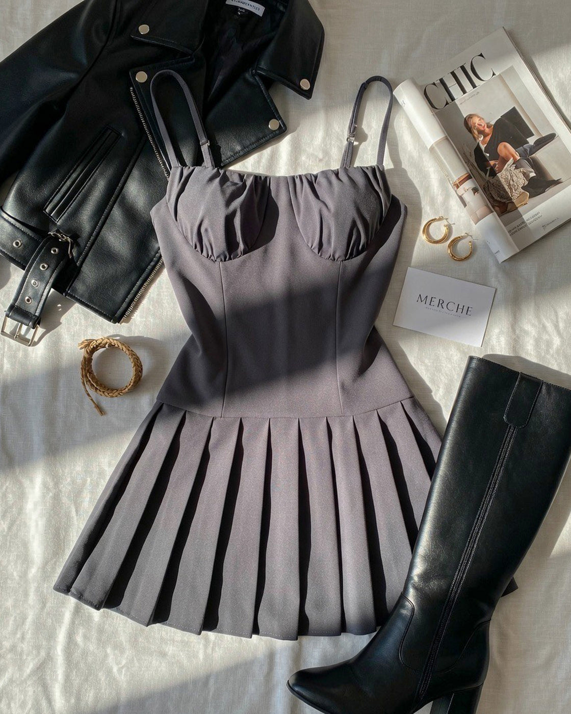 Y2K MOODBOARD GREY MINI PLEATED DRESS