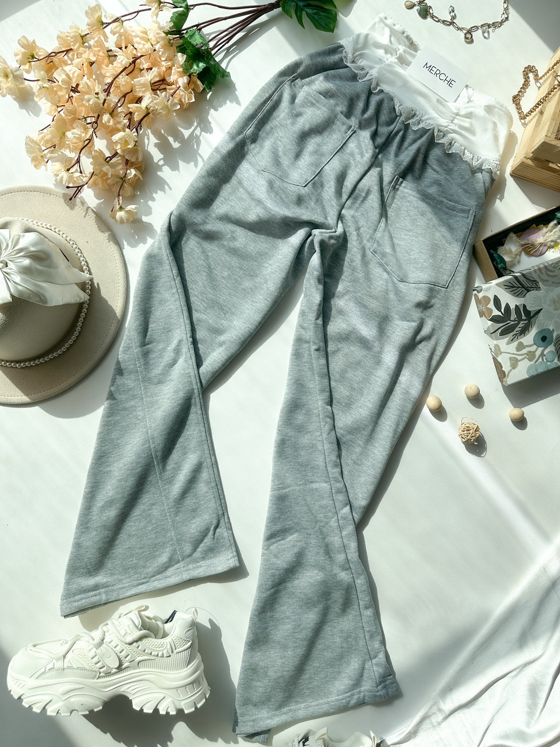 LA GIRLY GREY BOW SWEATPANTS