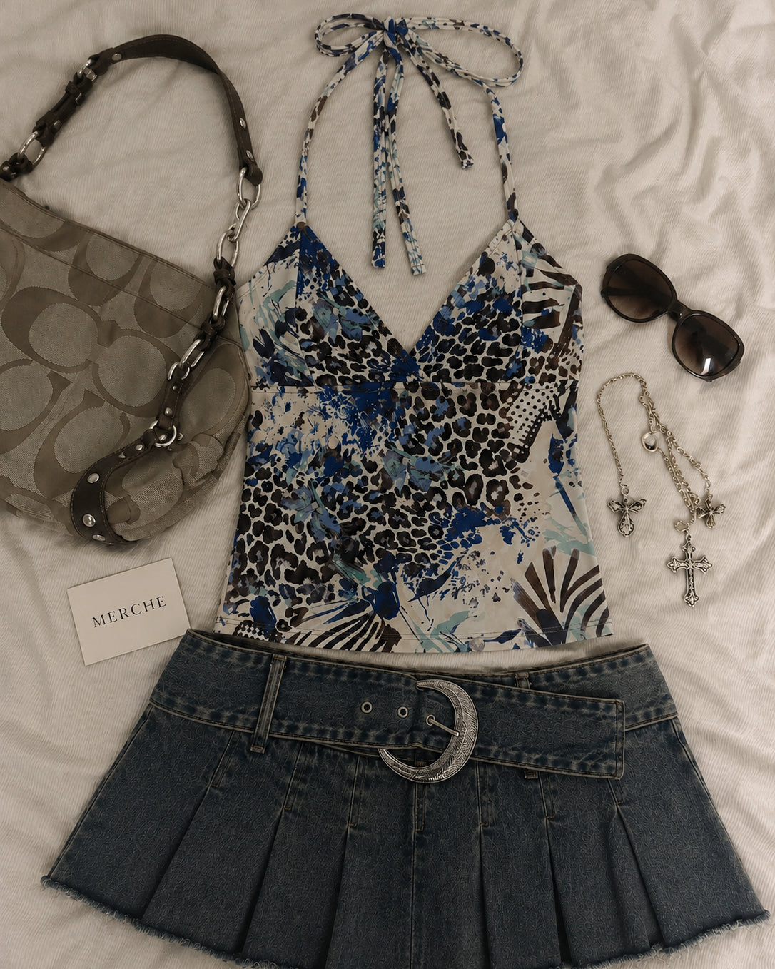 DIVA BEHAVIOUR ONLY PRINTED HALTERNECK TOP