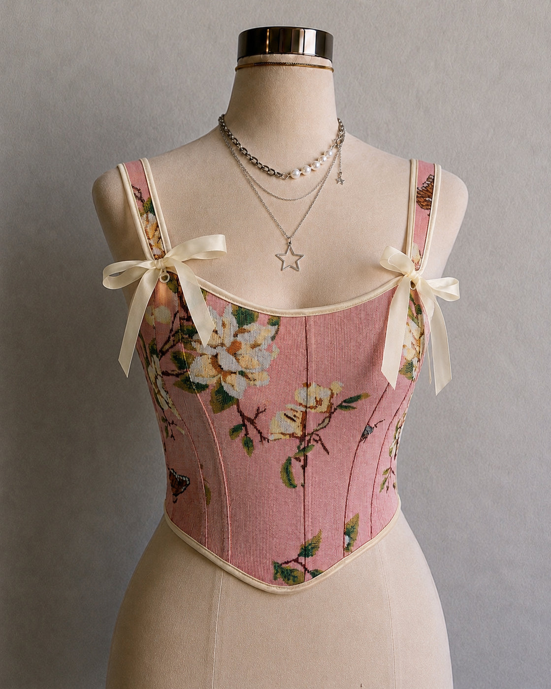 SHE BELONGS IN A MOVIE FLORAL JACQUARD DUSTY ROSE CORSET
