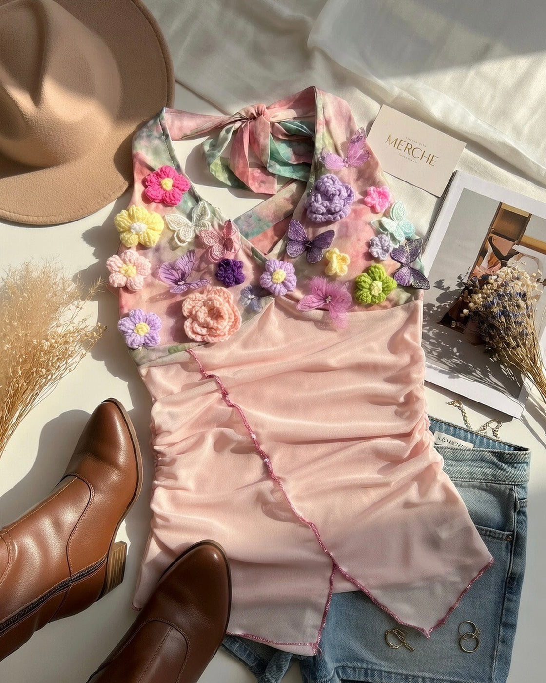 DOLL ENERGY PADDED CROCHET APPLIQUE LUXE HALTERNECK TOP