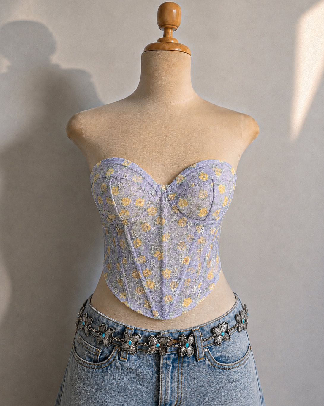 ROMAN HOLIDAY FLORAL BONING DETAIL DUSTY LILAC CORSET
