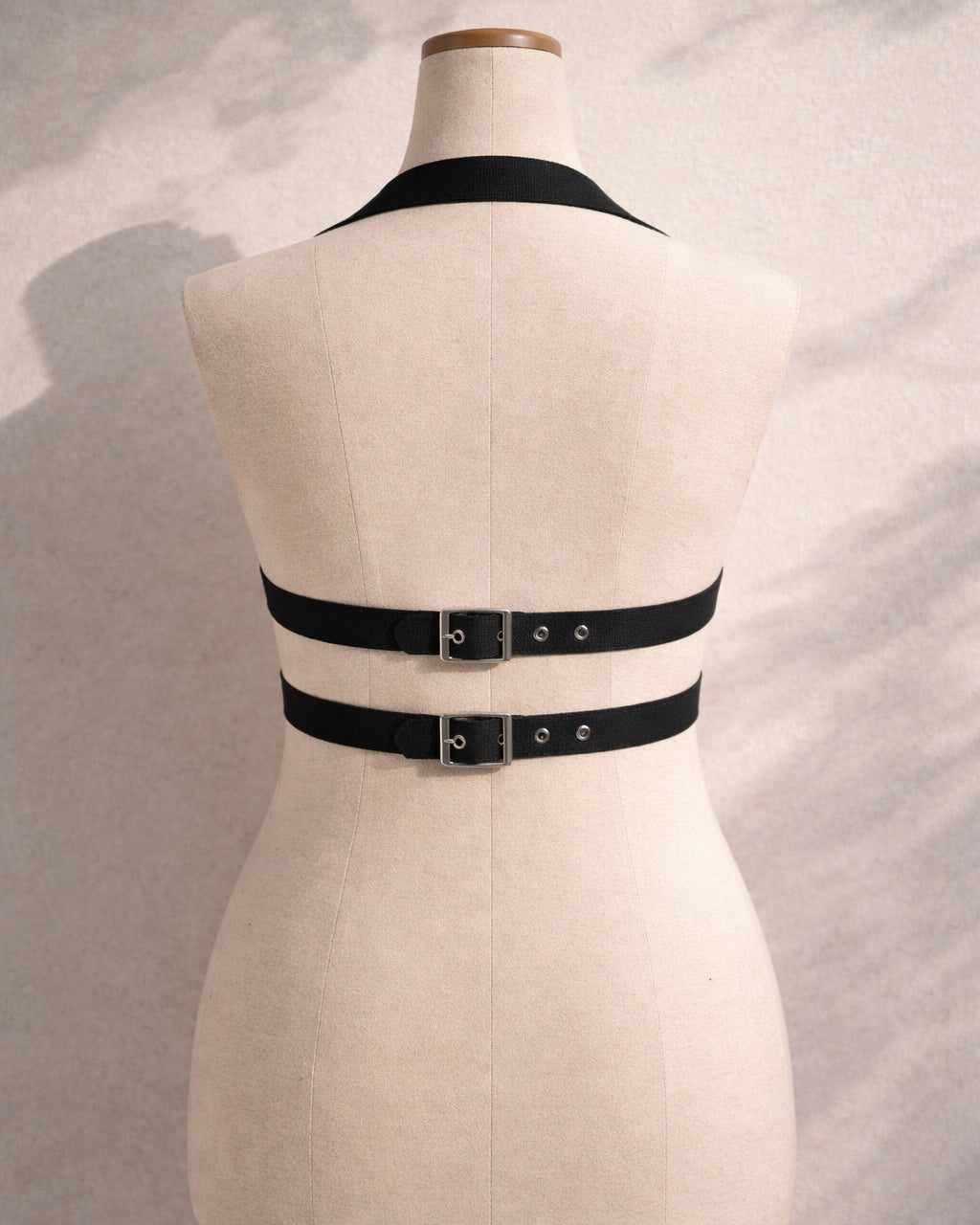 SPANISH COASTLINE BUCKLE BACK HALTERNECK TOP