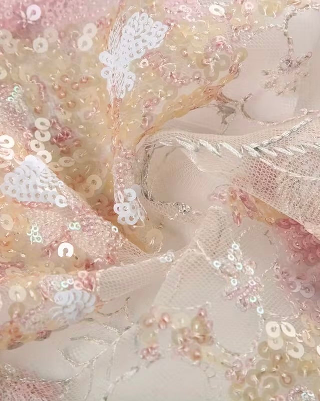 HIGH SCHOOL DRAMA EMBROIDERED HALTERNECK TOP