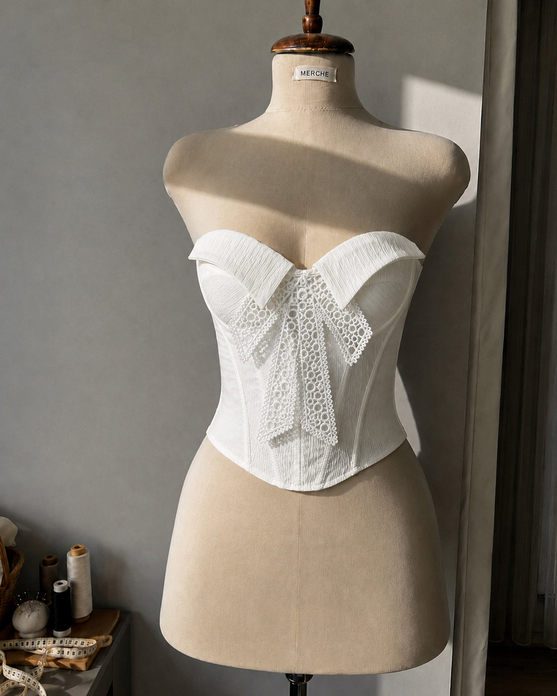 PROBABLY IN PARIS WHITE APPLIQUE TEXTURED CORSET
