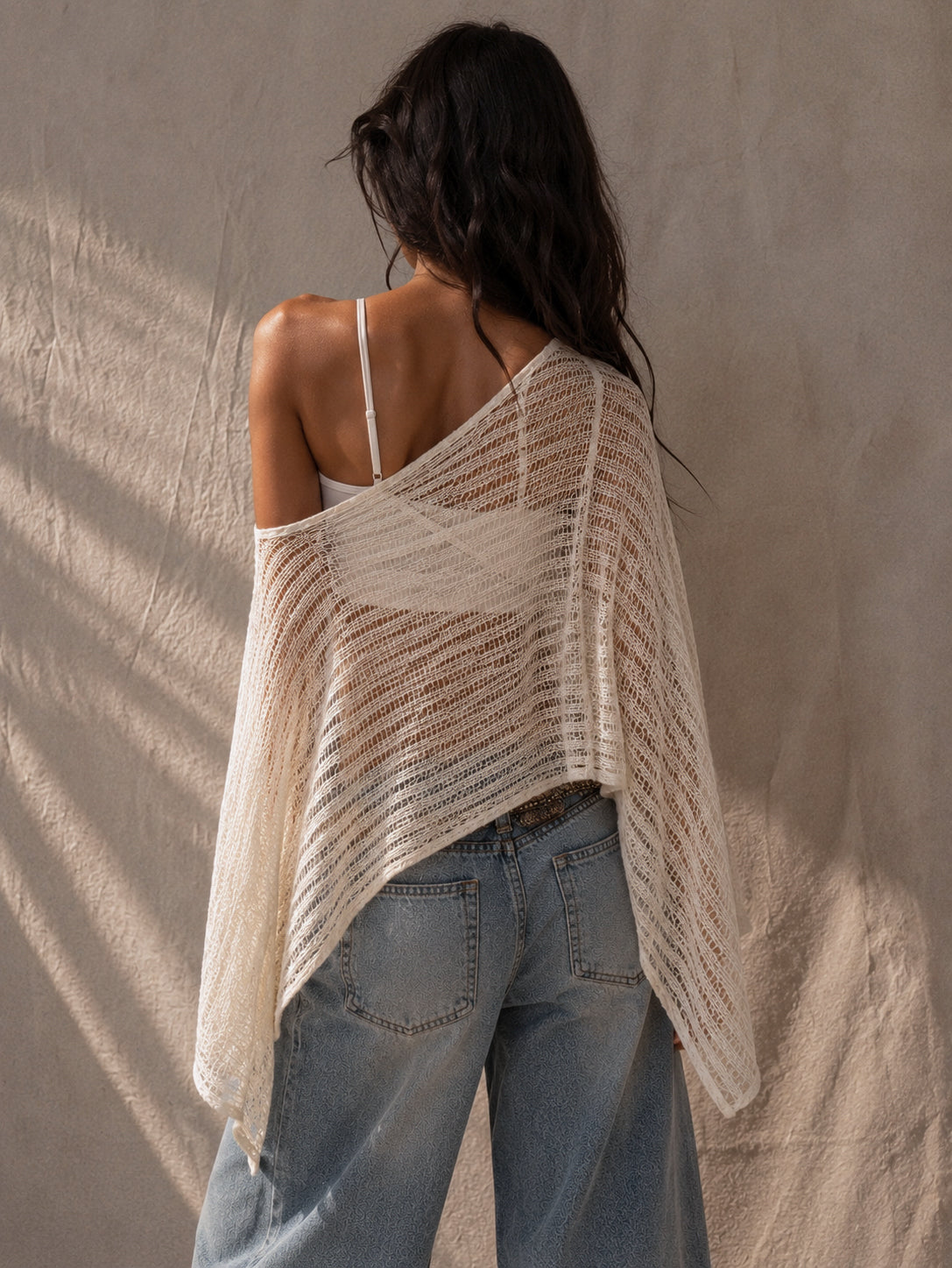 BOHO DREAMS KNITTED PONCHO WHITE TOP