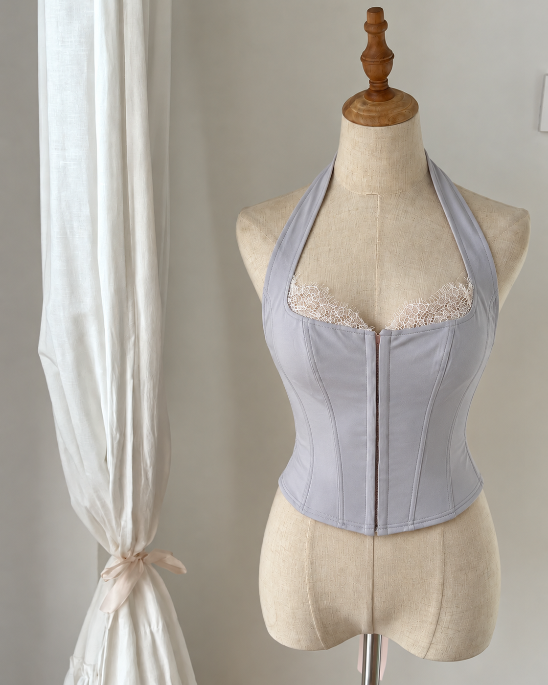 YOU CARE LACE DETAIL HOOKED HALTERNECK TOP