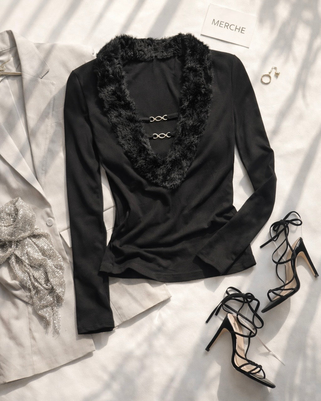 HEAVY SLAY LUXE FAUX FUR CHAIN DETAIL BLACK TOP