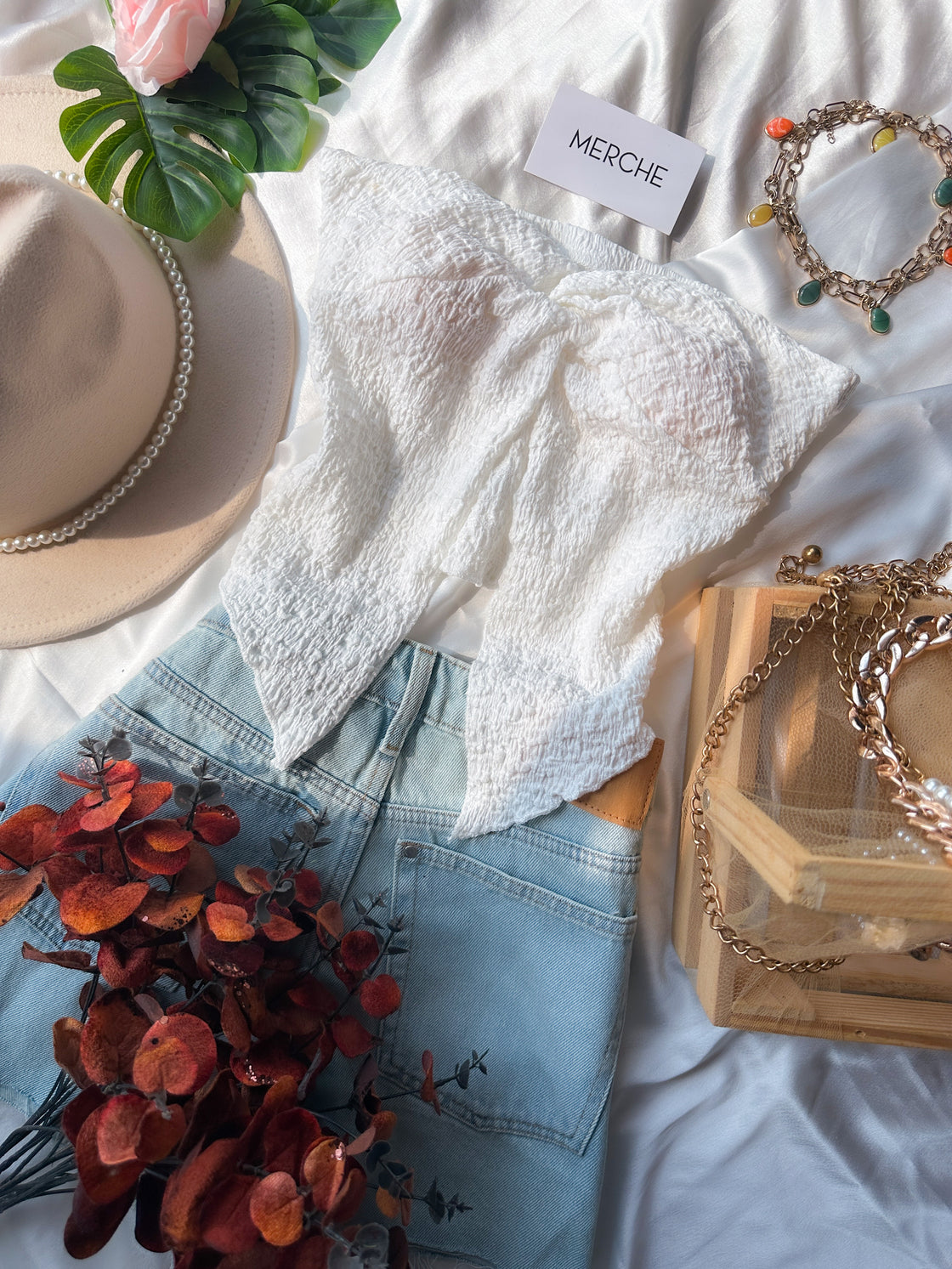 WHATEVER YOU WANT WHITE TWISTED BANDEAU TOP