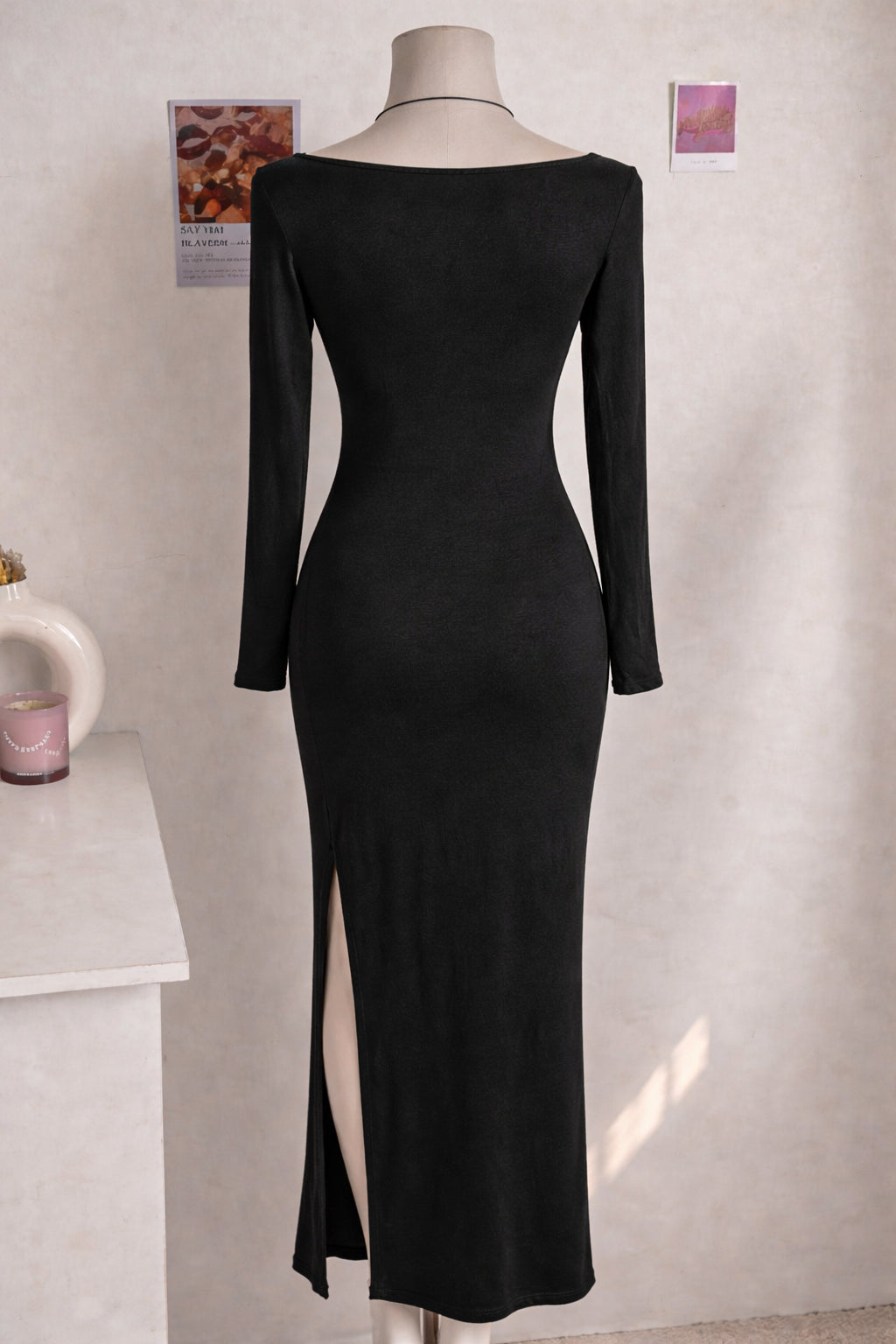 RUNWAY PAPI SIDE-SLIT RIBBED BLACK DRESS