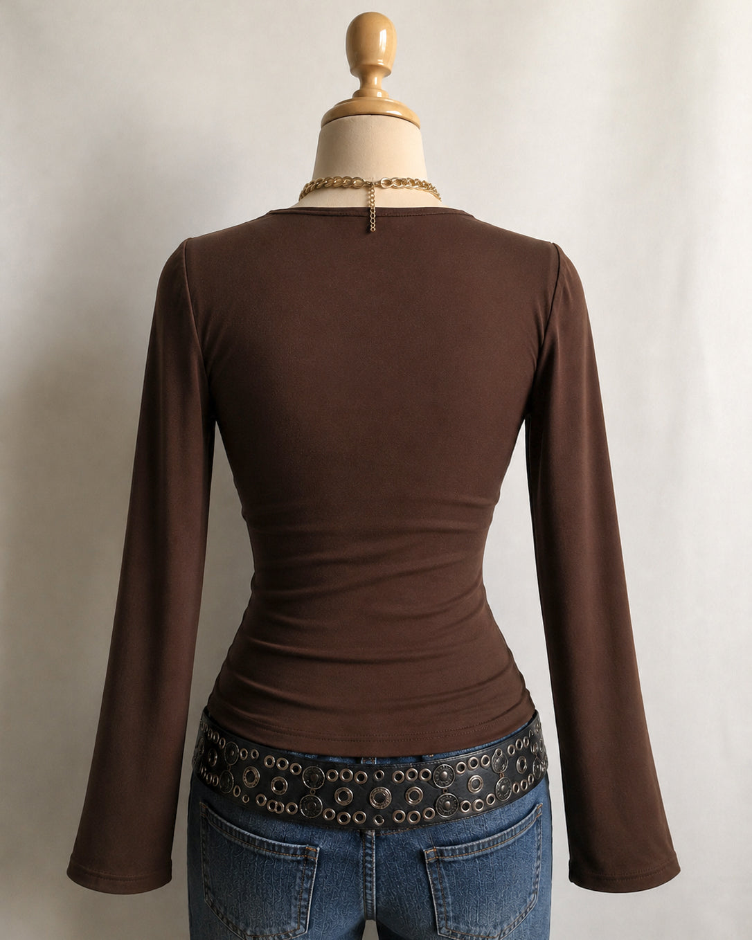 THINK ABOUT FOREVER TWISTED BOW BROWN TOP