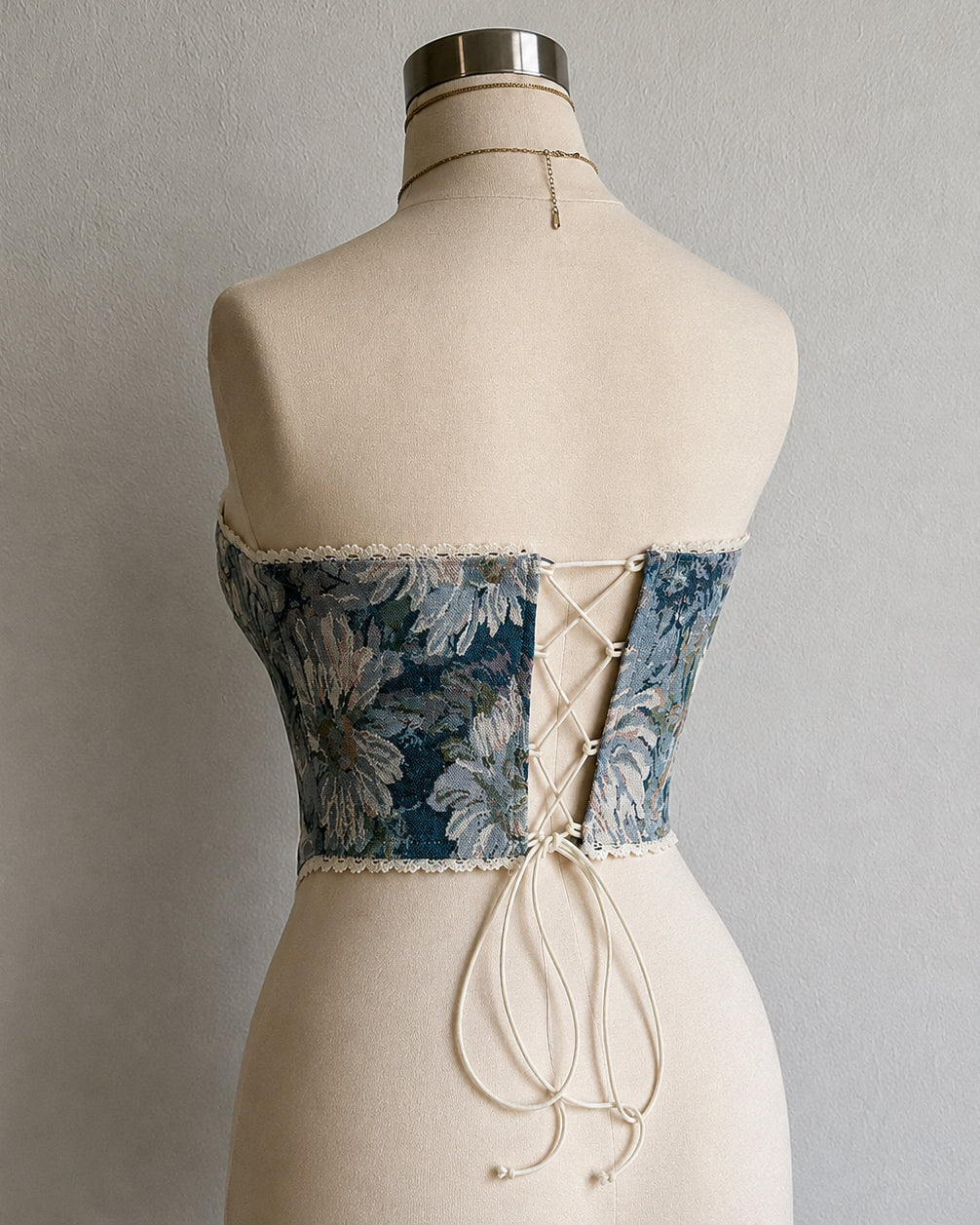 SOLIEL CHIC BLUE FLORAL JACQUARD CORSET