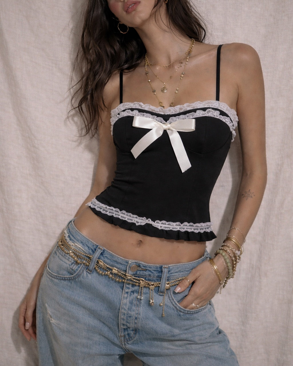 MOOD BOARD MOMENT BOW AND LACE CAMI TOP