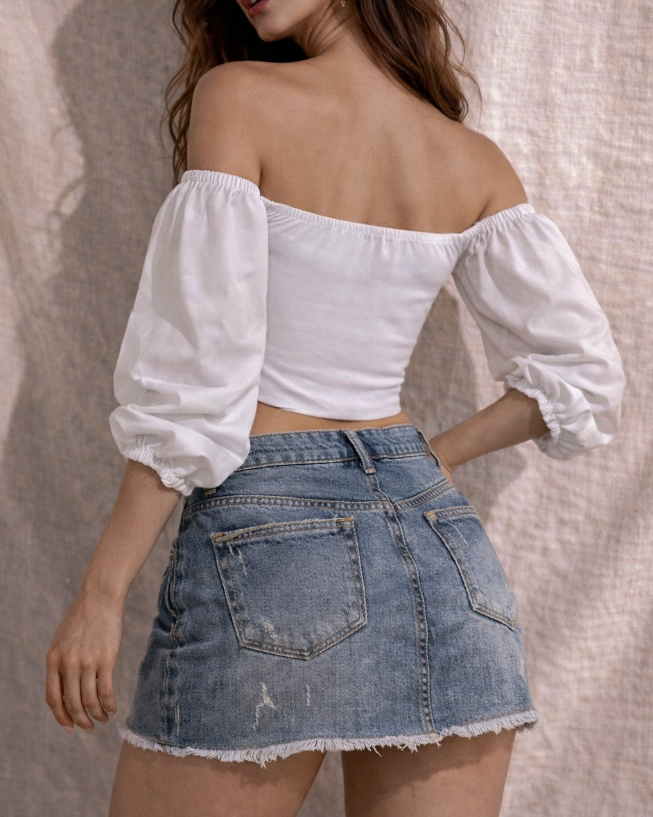 TOTAL KNOCKOUT OFF-SHOULDER HOOK-EYE WHITE TOP