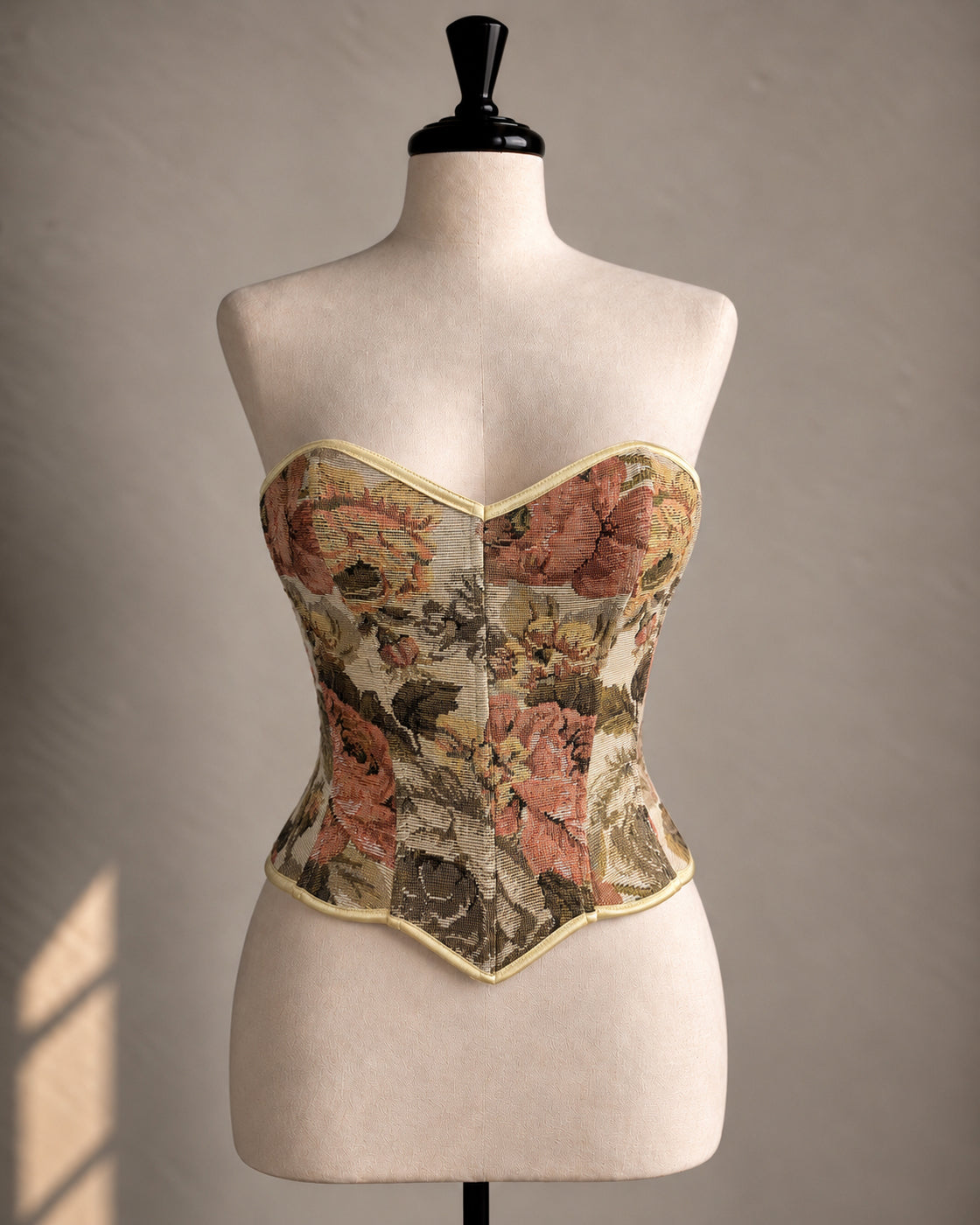 BARELY BEHAVING CURVED HEMLINE JACQUARD CORSET