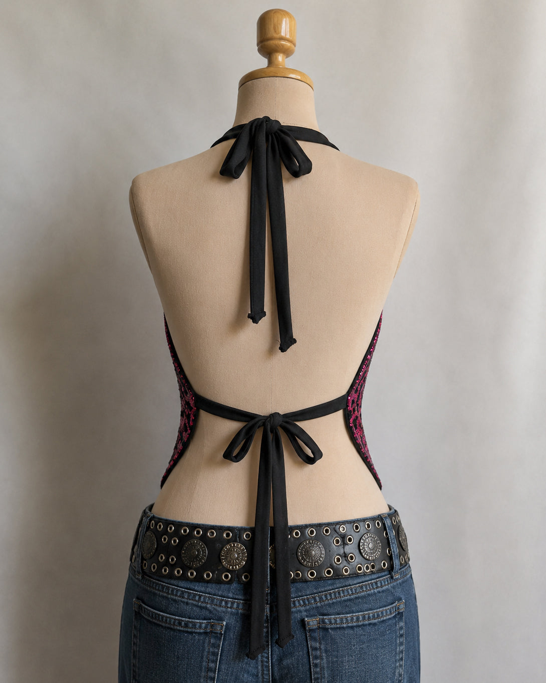 WORTH IT LUXE SEQUIN AND DIAMOND BROOCH EMBELLISHED PINK BACKLESS TOP
