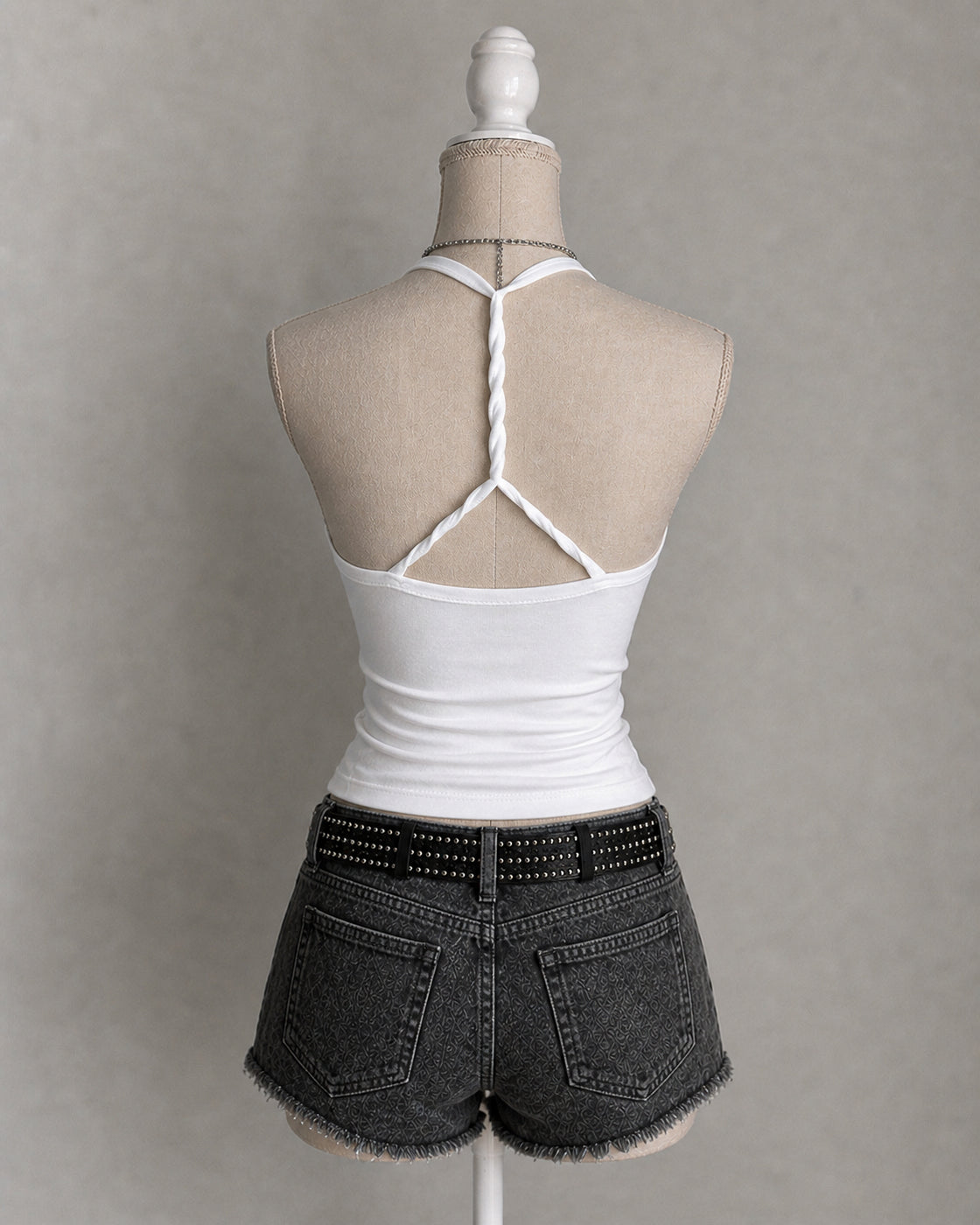 JUST POSING PADDED TWISTED WHITE TOP