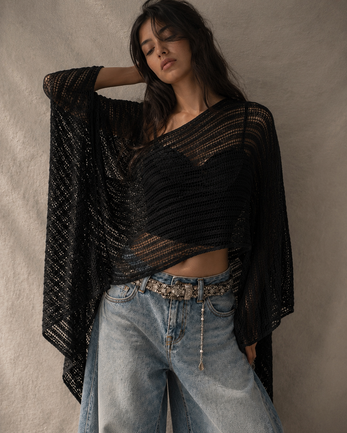 BOHO DREAMS KNITTED PONCHO BLACK TOP