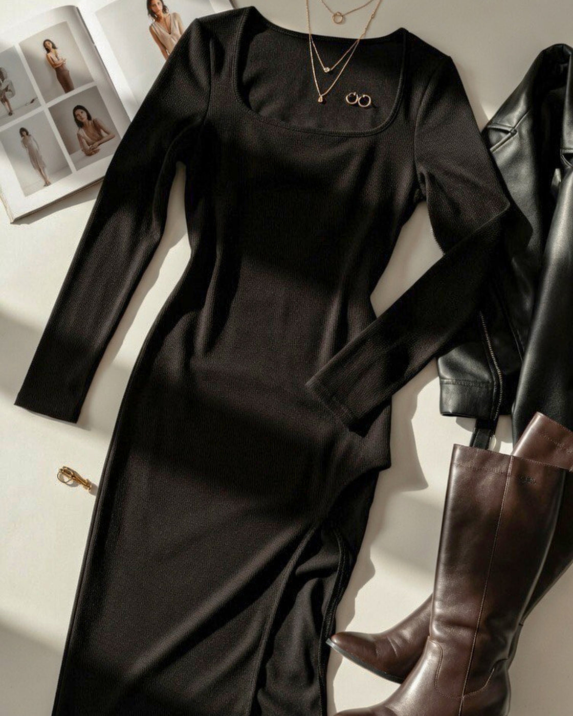 RUNWAY PAPI SIDE-SLIT RIBBED BLACK DRESS