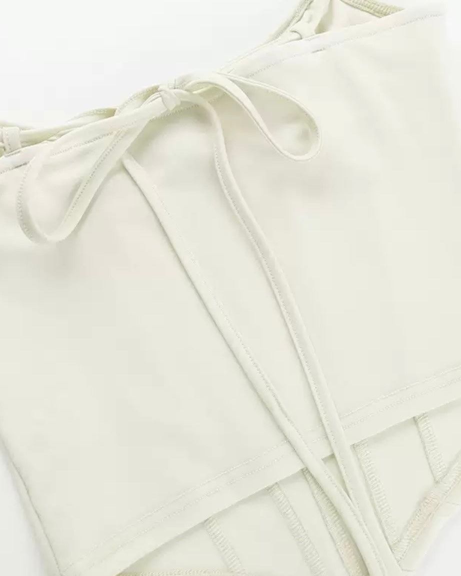 AUTUMN MORNING IVORY RUFFLE TOP