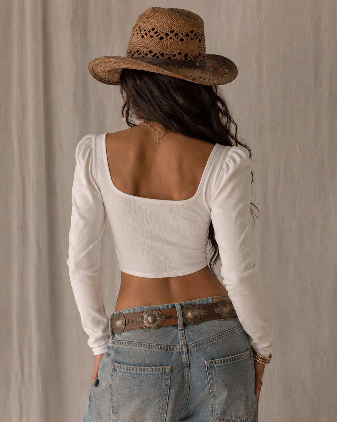 LAST MINUTE PLANS BONING DETAIL WHITE TOP