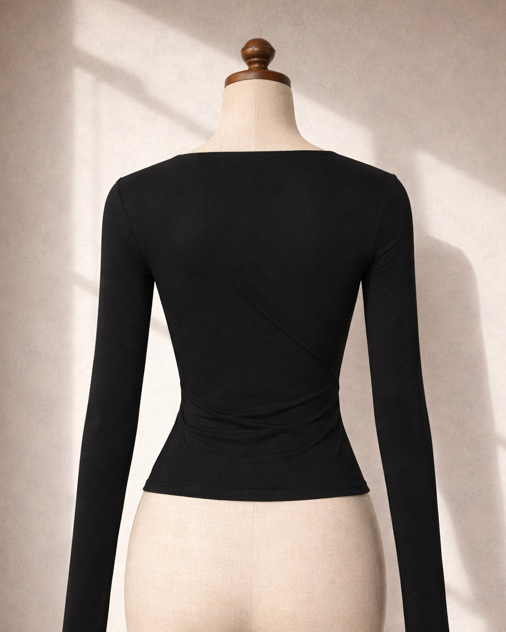 GET IT GIRL CUT-OUT BOW TOP