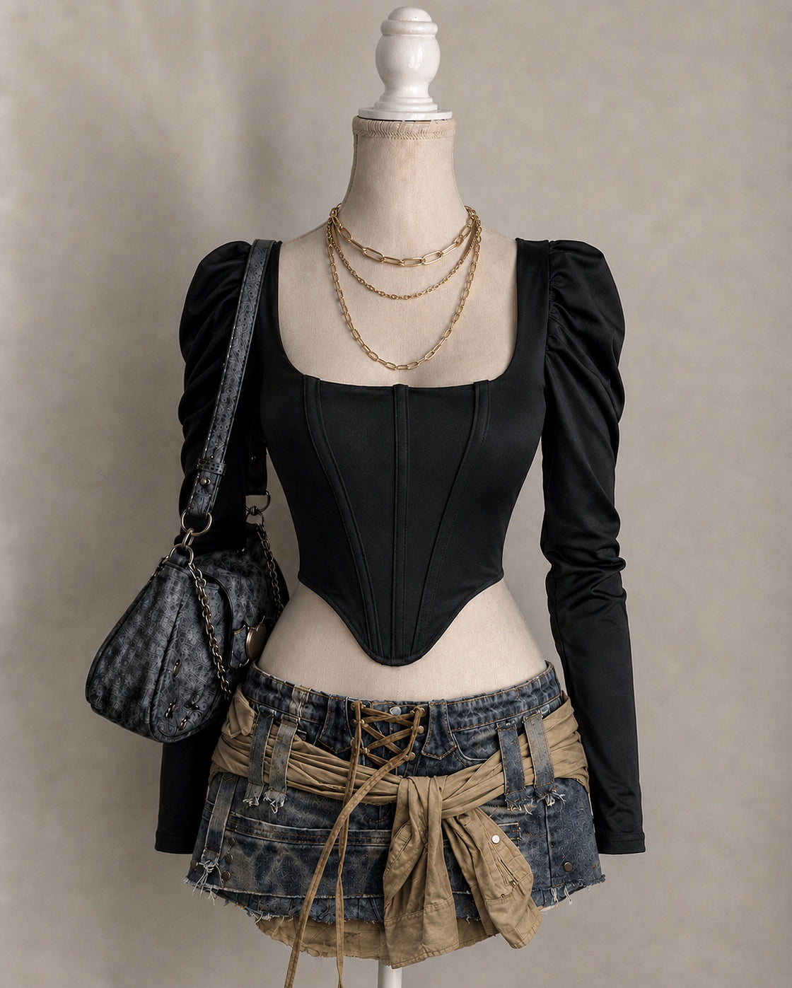 CHARTER PLANES BONING DETAIL BLACK LUXE TOP