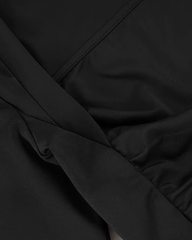 EXPLORE VICES BLACK RUCHED TOP