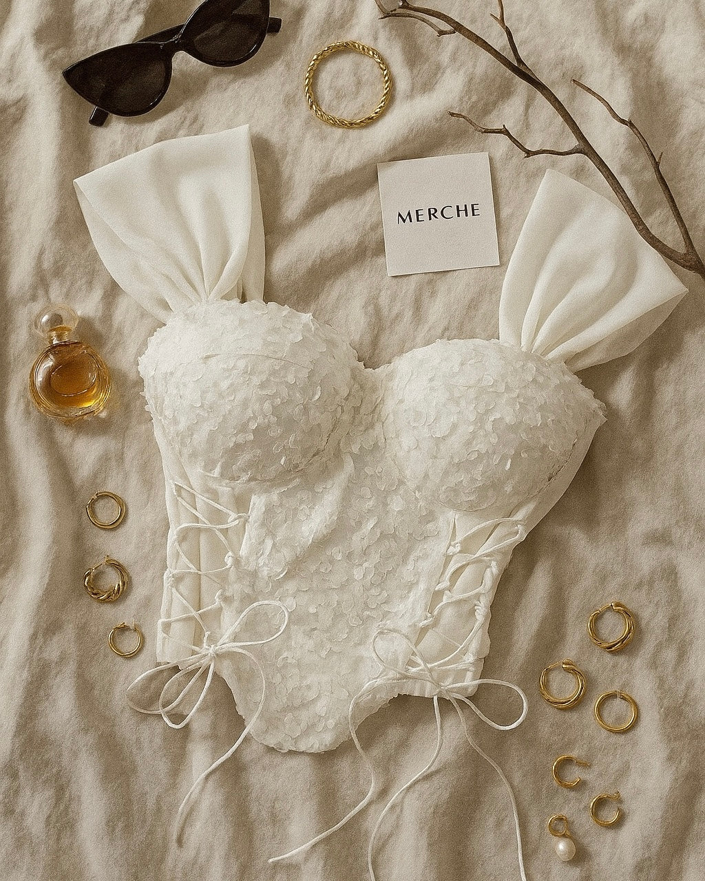 SUGARPLUM WHITE APPLIQUE CAMI TOP