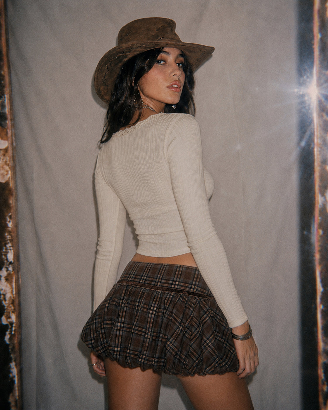 PRETTY HITS RIBBED BOW-TIE VANILLA TOP