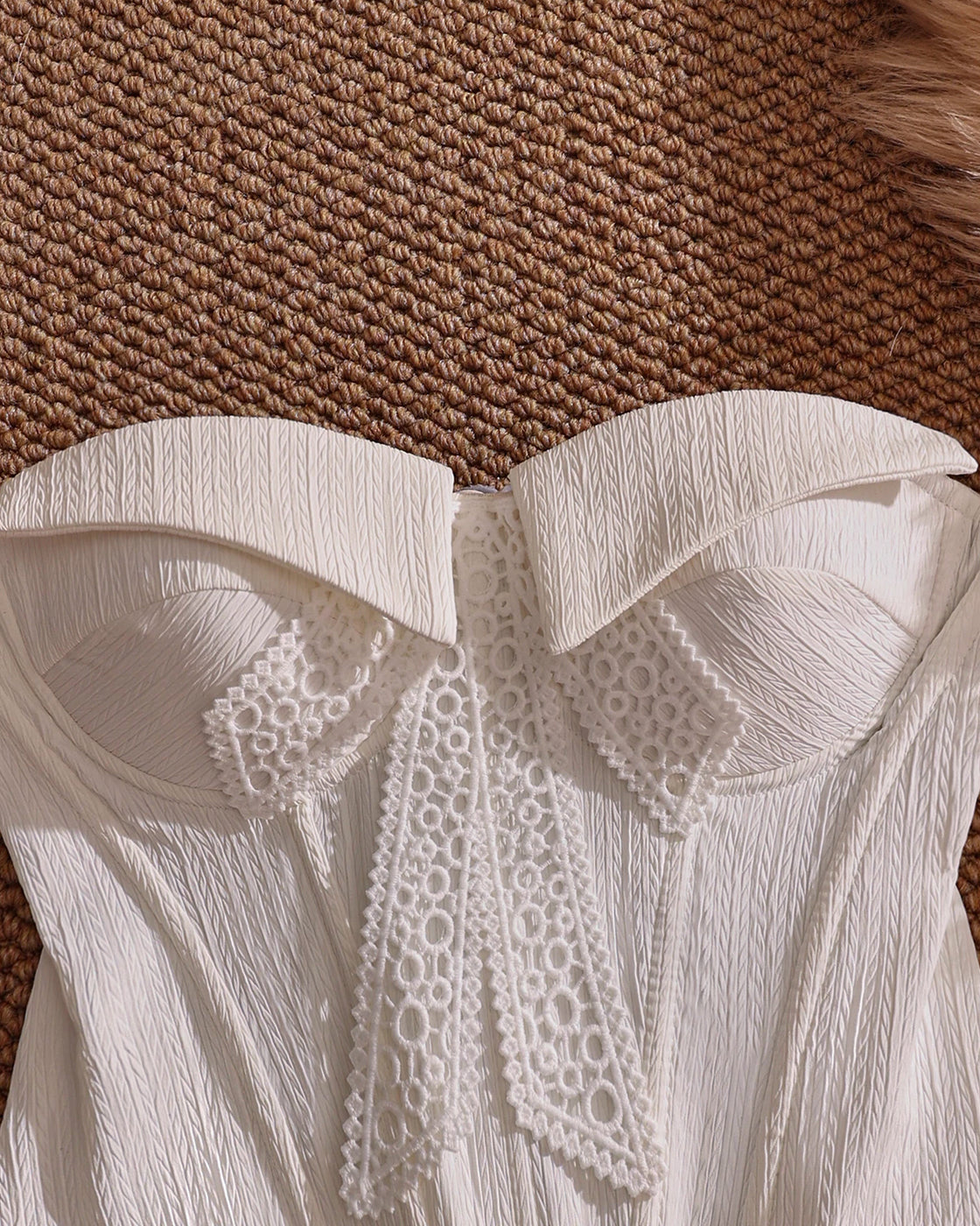 PROBABLY IN PARIS PADDED WHITE APPLIQUE TEXTURED CORSET