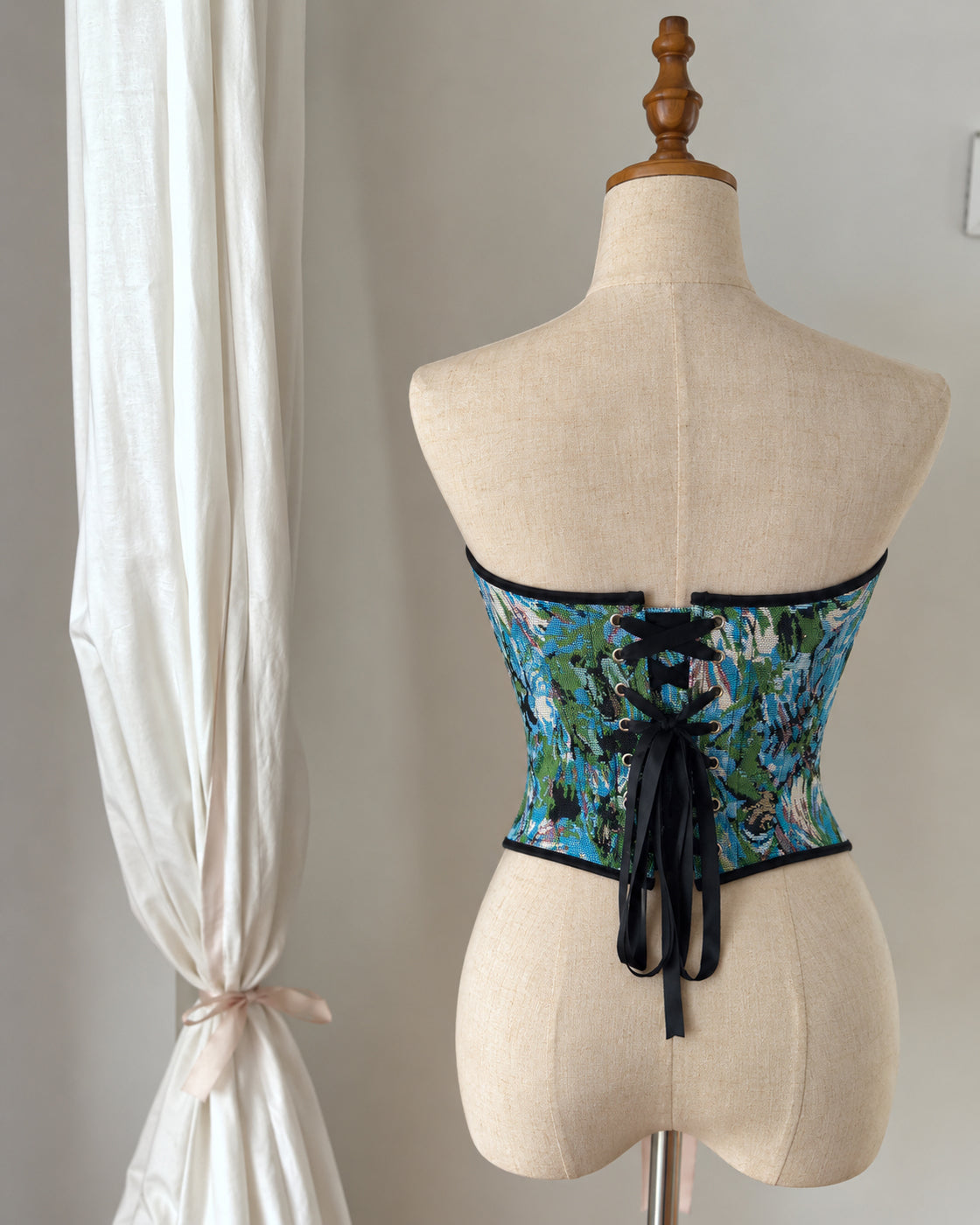 NOT YOUR EVE FLORAL JACQUARD CORSET