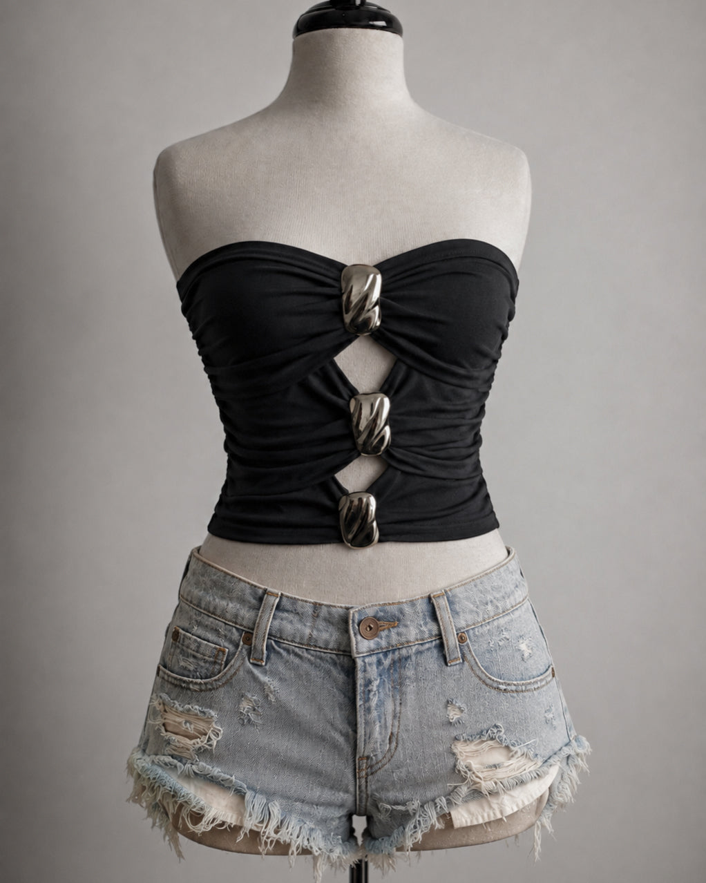 PICK YOUR POISON METAL ACCENT DETAIL TWISTED BANDEAU TOP