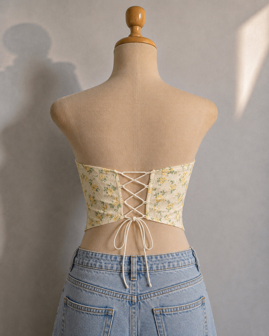ROMAN HOLIDAY FLORAL BONING DETAIL BUTTER YELLOW CORSET