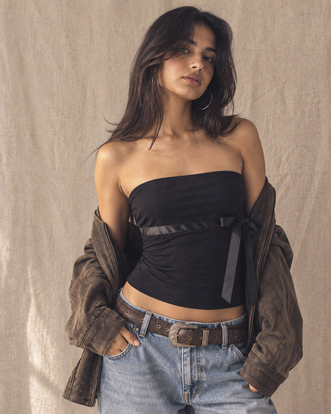 BINGE WORTHY BOW DETAIL BLACK BANDEAU TOP