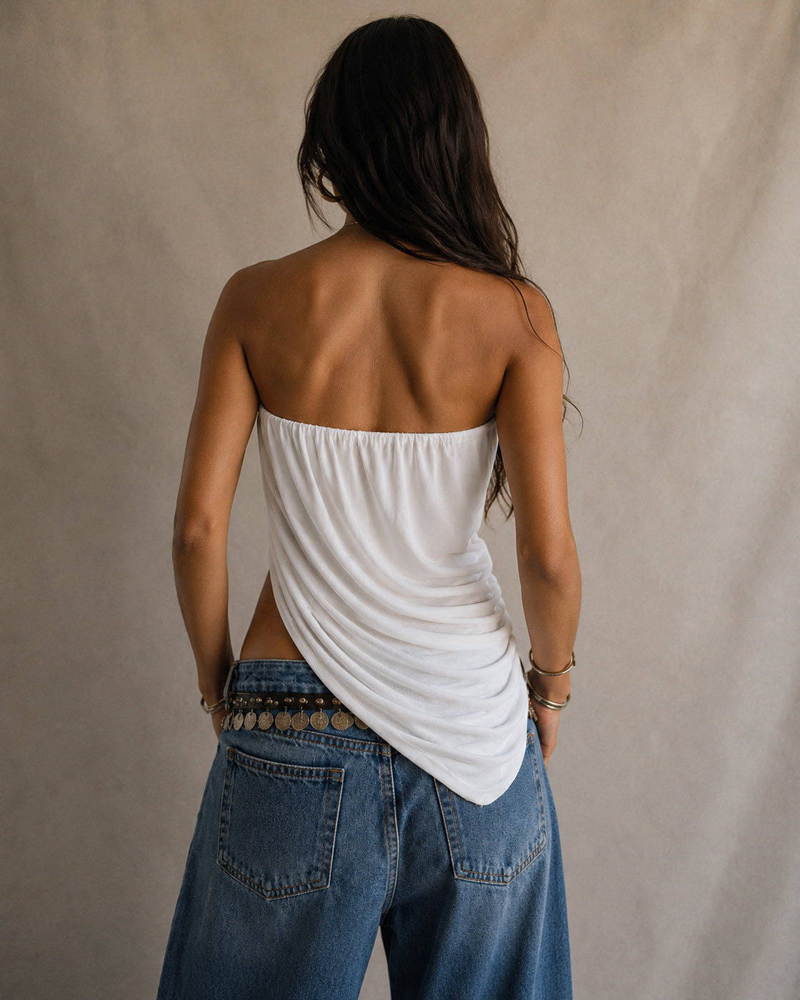 BAE CLUB DRAPED ASYMMETRICAL STRAPLESS WHITE TOP