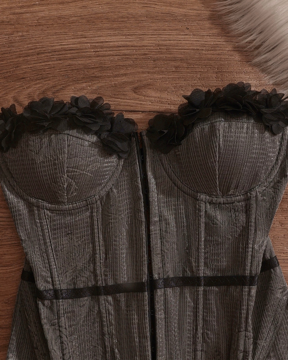 NASTY DAME APPLIQUE GREY CORSET