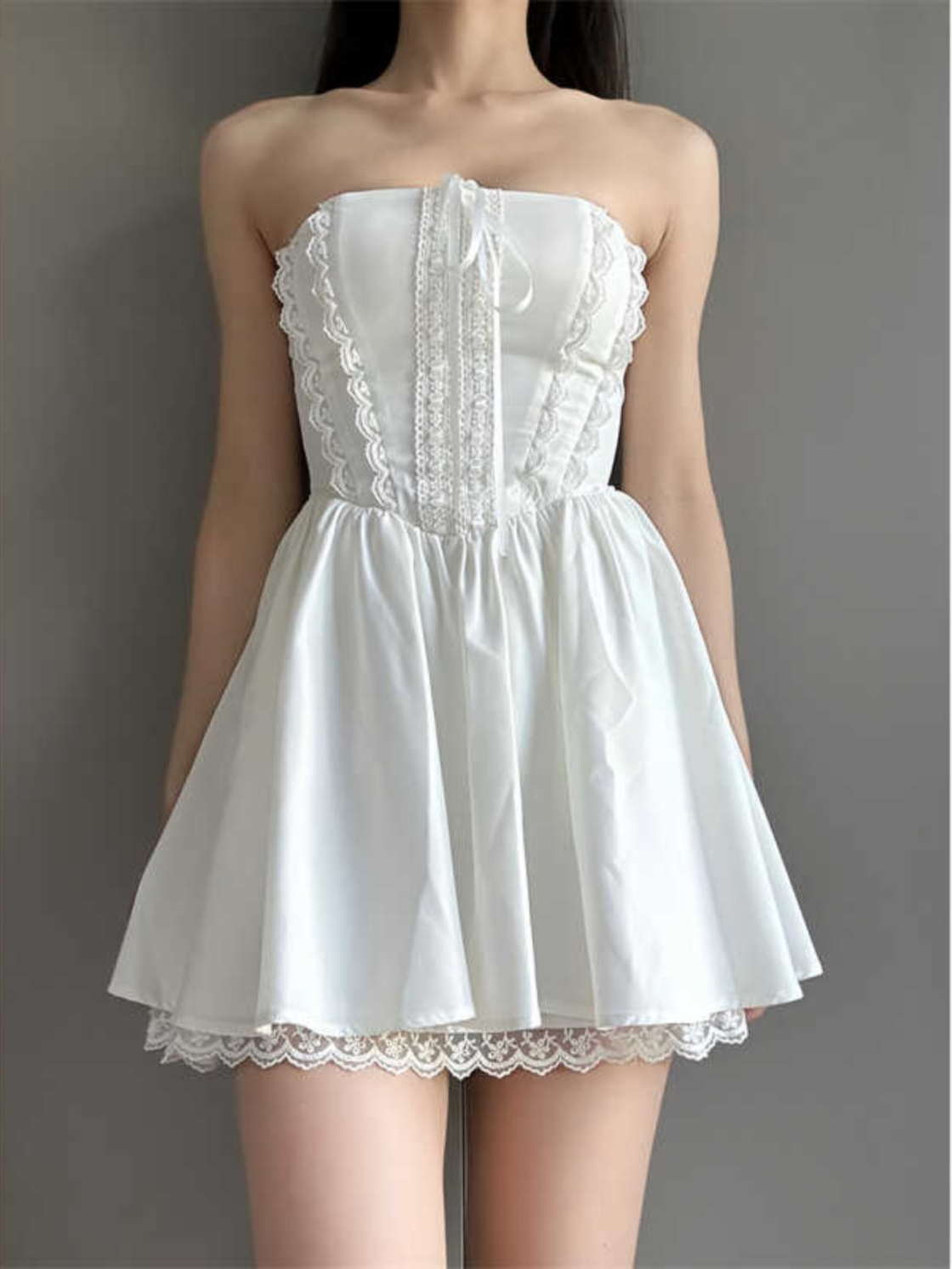 BIRTHDAY FIT WHITE FLARE BANDEAU DRESS