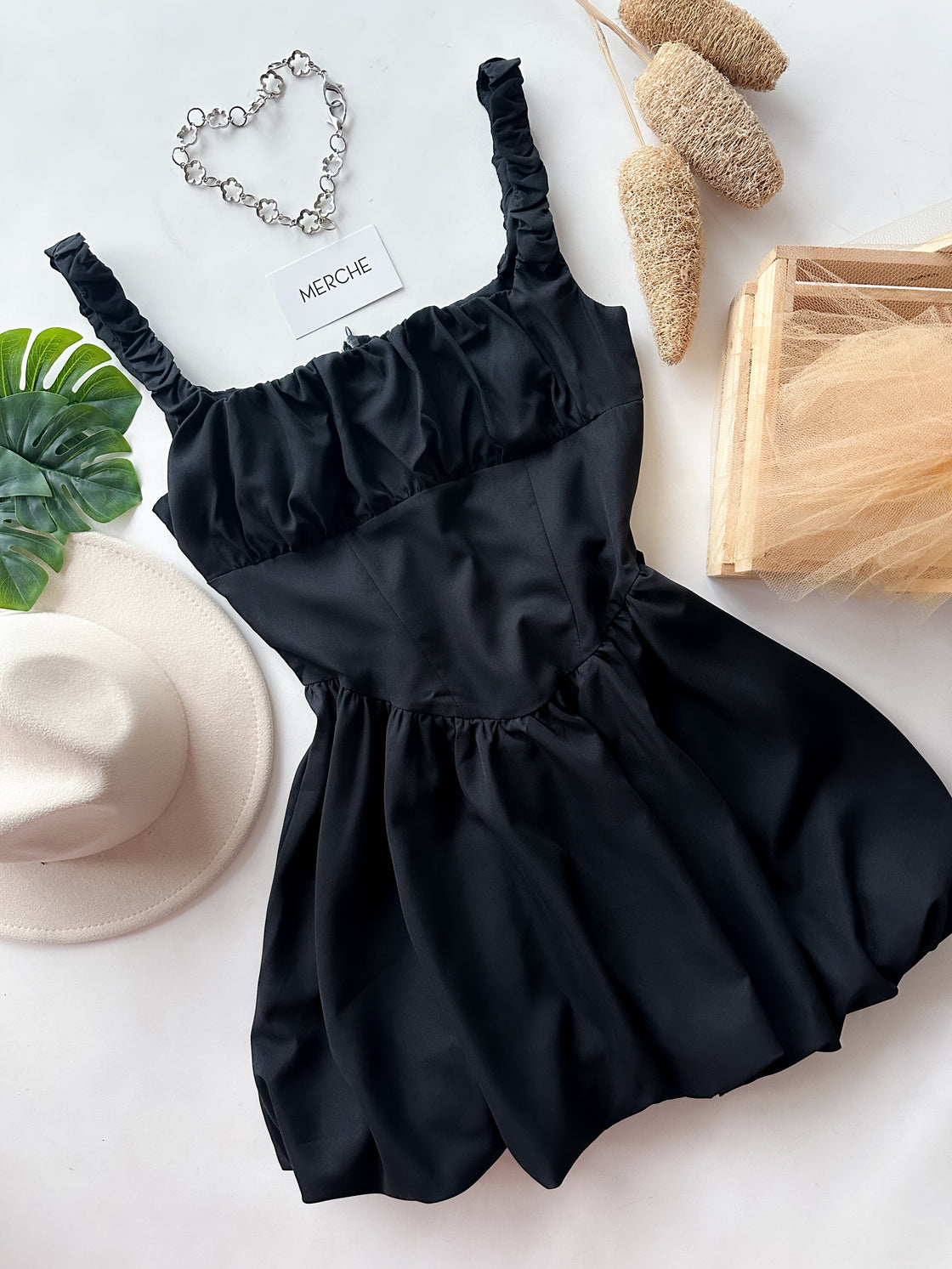 BREAKFAST AT TIFFANY BLACK DRESS