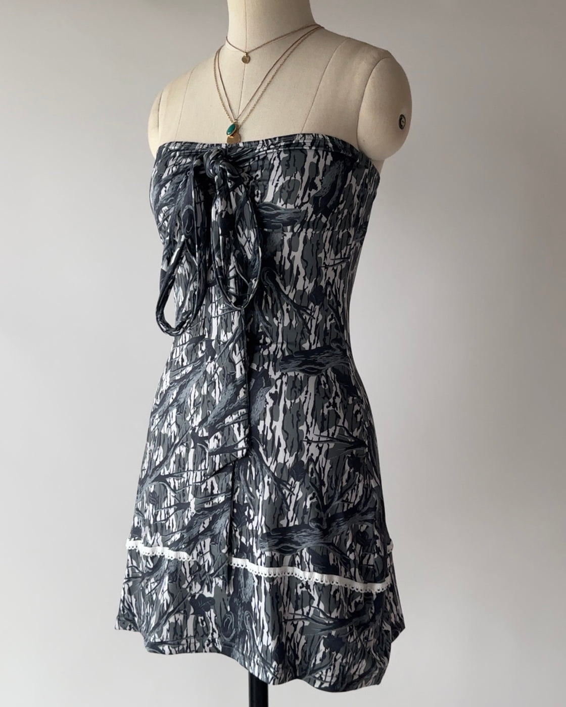 MOUNTAIN GIRL BANDEAU DRESS